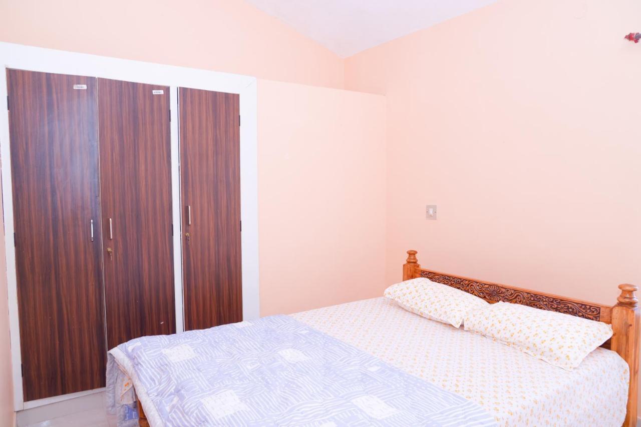Giri'S Homestay Madikeri Exterior foto